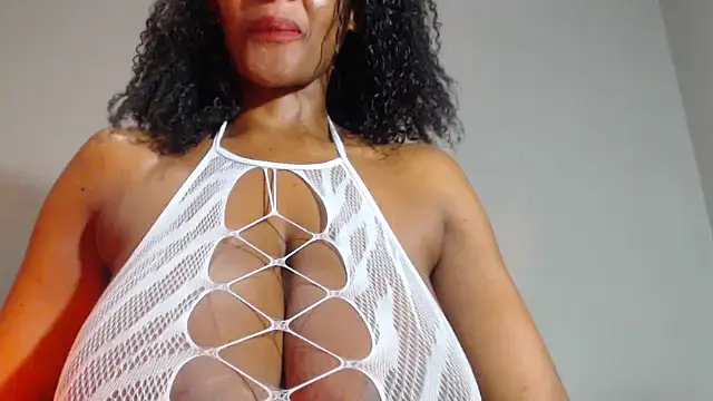 Silkytitss online show from 04-18-26, 05:17