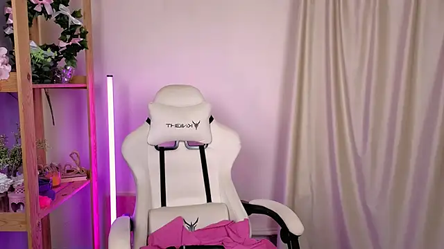 MelissaLovvv online show from 09-18-25, 05:42