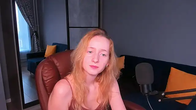 OddlyFamiliar online show from 12-20-24, 11:21