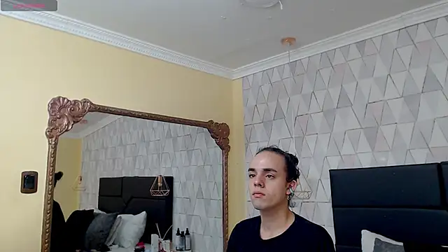 JustinePerry online show from 02-24-25, 04:05