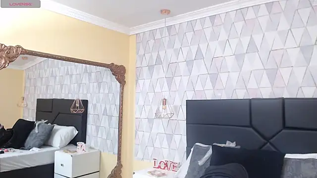 JustinePerry online show from 03-23-25, 03:54