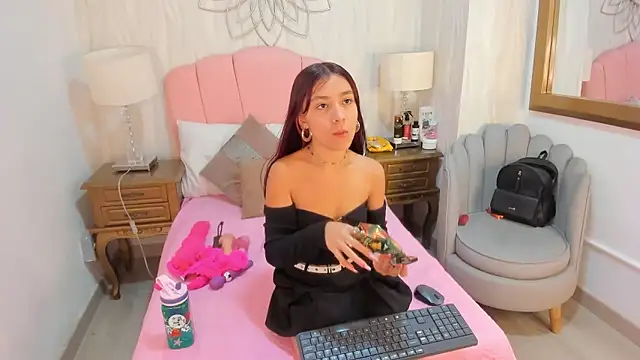 Candy5Girl online show from 12-01-24, 07:47