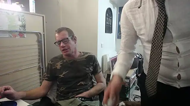 Maikel1981-NL online show from 12-25-24, 10:59