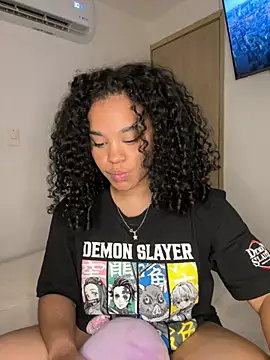 Lucy wilson5 online show from 12-10-24, 06:33