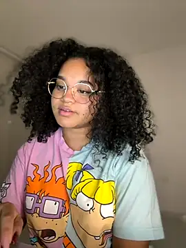 Lucy wilson5 online show from 11-22-25, 03:49