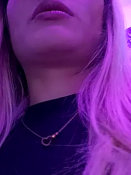 Snapshot of 911Calling chatting on 12-01-25, 01:54 911Calling online show from 12-01-25, 01:54