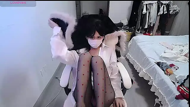 Snapshot of CN-Doudou chatting on 03-27-26, 08:26 CN-Doudou online show from 03-27-26, 08:26