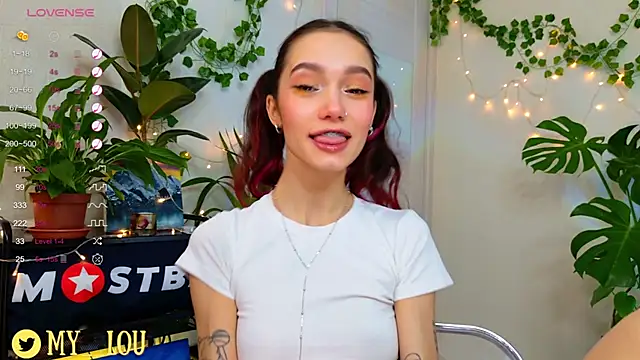 Snapshot of MyLou_ chatting on 12-16-24, 03:54 MyLou online show from 12-16-24, 03:54