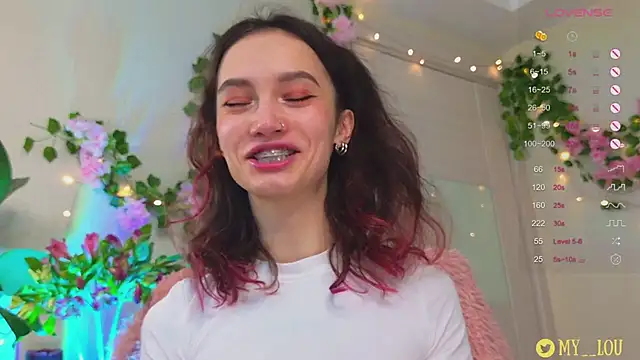 Snapshot of MyLou_ chatting on 03-01-25, 03:27 MyLou online show from 03-01-25, 03:27