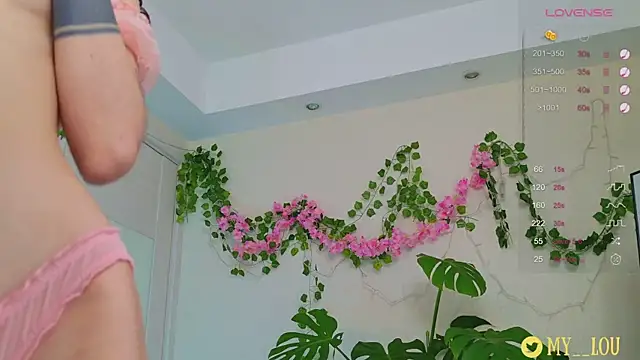 Snapshot of MyLou_ chatting on 03-15-25, 03:16 MyLou online show from 03-15-25, 03:16