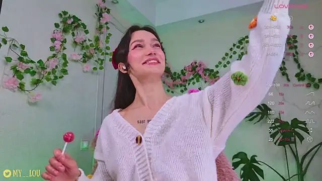 Snapshot of MyLou_ chatting on 09-14-25, 03:11 MyLou online show from 09-14-25, 03:11