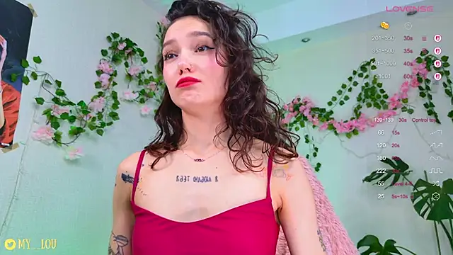 Snapshot of MyLou_ chatting on 09-21-25, 03:13 MyLou online show from 09-21-25, 03:13