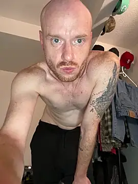 Snapshot of slam_bro chatting on 09-26-25, 06:17 slam bro online show from 09-26-25, 06:17