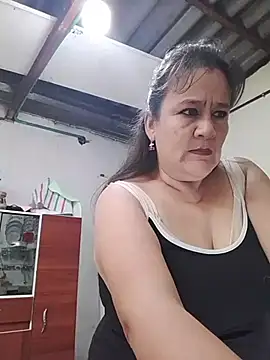 DirtyStefaniax online show from 06-18-26, 05:06