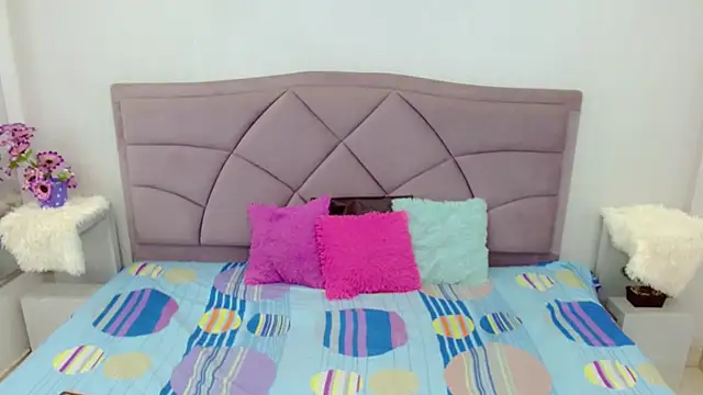 barbara and michell online show from 03-15-25, 04:32