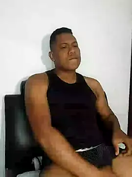 Snapshot of latinblack01 chatting on 01-29-25, 02:10 latinblack01 online show from 01-29-25, 02:10