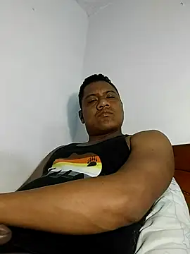 Snapshot of latinblack01 chatting on 03-04-25, 05:00 latinblack01 online show from 03-04-25, 05:00