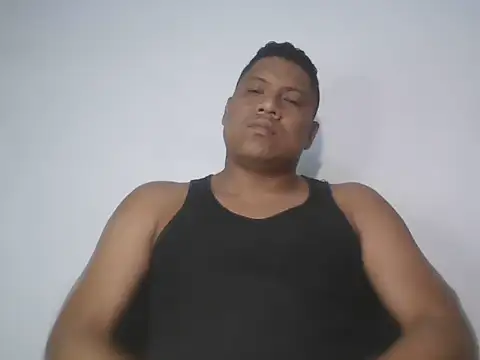 Snapshot of latinblack01 chatting on 10-28-25, 02:09 latinblack01 online show from 10-28-25, 02:09