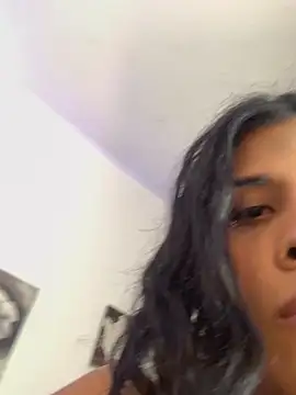 Snapshot of La_Perversa69 chatting on 09-19-25, 08:16 La Perversa69 online show from 09-19-25, 08:16