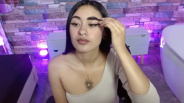 Moonshine tay online show from 10-10-25, 07:35