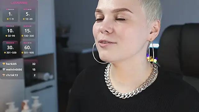 LikaBerry1 online show from 02-18-25, 07:19