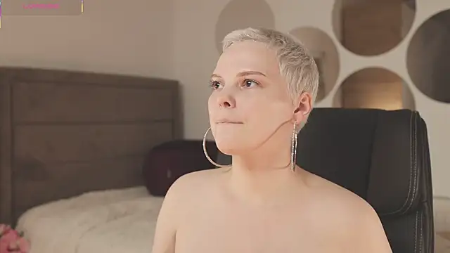 LikaBerry1 online show from 09-10-25, 04:29