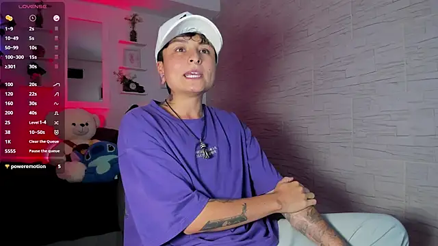 ZuryRamirez  online show from 09-29-25, 08:24