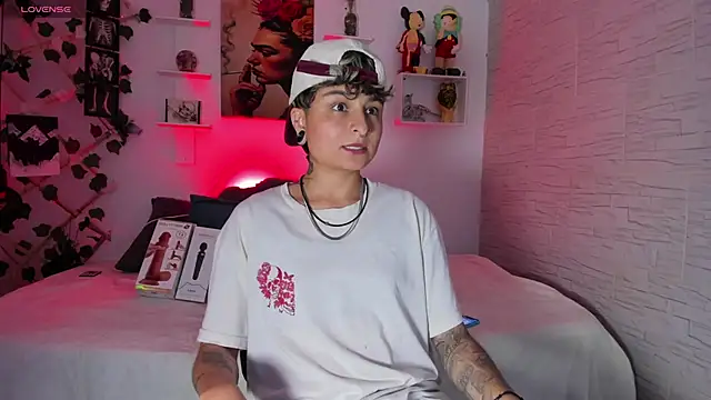 ZuryRamirez  online show from 10-26-25, 09:31