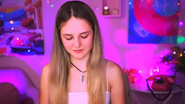 DeboraLarson online show from 01-08-25, 04:11