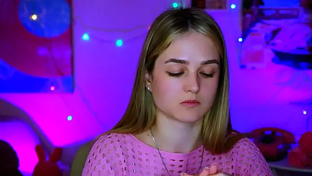 DeboraLarson online show from 03-21-25, 11:01