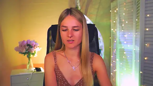 DeboraLarson online show from 03-26-26, 03:34