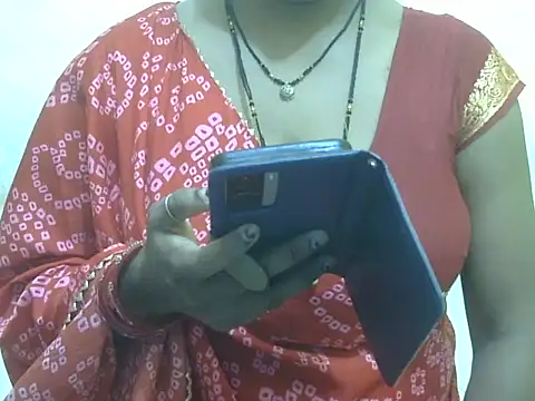 HOT-SEEMAA online show from 07-03-26, 06:47