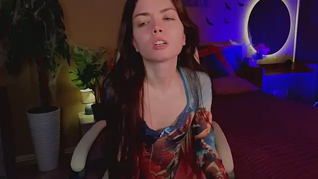 Snapshot of likeamoss chatting on 10-22-25, 02:17 likeamoss online show from 10-22-25, 02:17