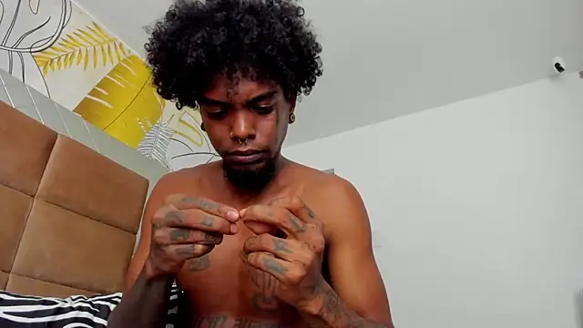 bigblackhotx1 online show from 11-30-25, 06:06