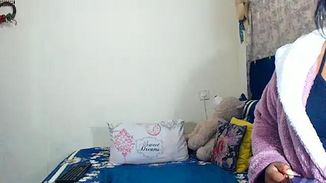 veronica1xxx online show from 05-12-26, 06:27