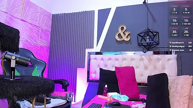 alexa andherson online show from 12-28-24, 01:18