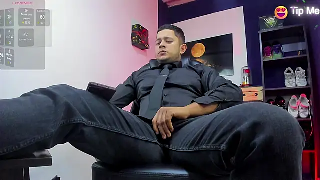 Snapshot of Marcos_garcias chatting on 06-30-26, 10:05 Marcos garcias online show from 06-30-26, 10:05