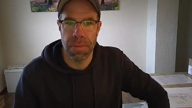 Harry Boldt online show from 10-17-25, 06:16