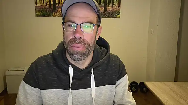 Harry Boldt online show from 10-22-25, 04:57