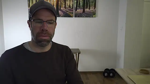 Harry Boldt online show from 10-22-25, 05:02