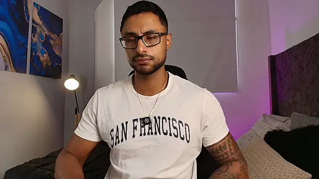 LiamGarcia1 online show from 05-09-26, 03:17