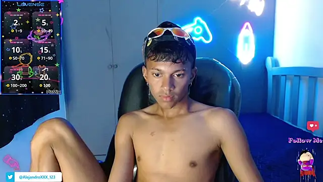 loistwink  online show from 02-24-25, 03:55