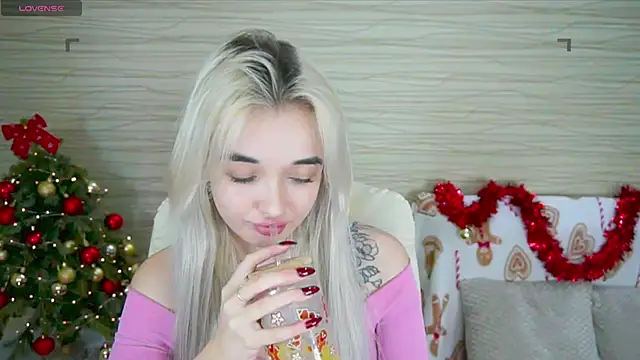 Ashley S online show from 12-12-24, 05:20