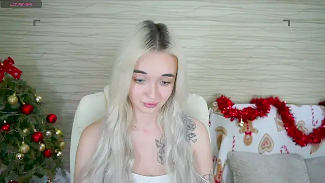 Ashley S online show from 12-19-24, 05:18