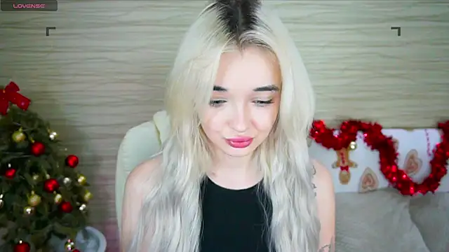 Ashley S online show from 12-23-24, 11:06