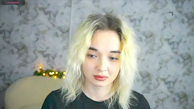 Ashley S online show from 05-05-26, 10:18