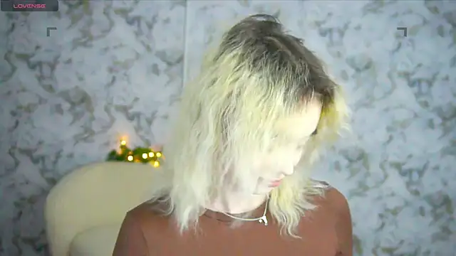 Ashley S online show from 05-11-26, 10:18