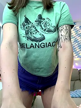 HotCaramellsTV online show from 09-26-25, 08:40