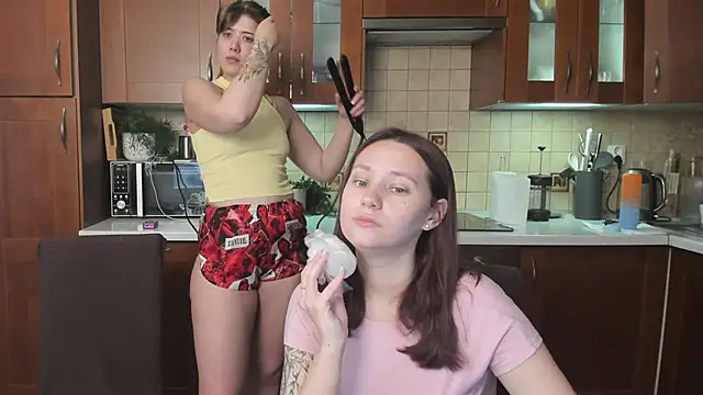 HotCaramellsTV online show from 06-19-26, 08:29