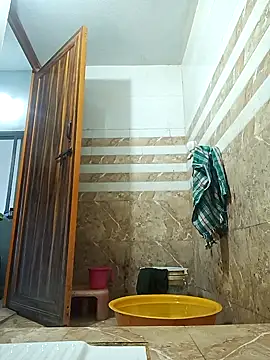 Snapshot of pintuS40 chatting on 09-24-25, 02:26 pintuS40 online show from 09-24-25, 02:26